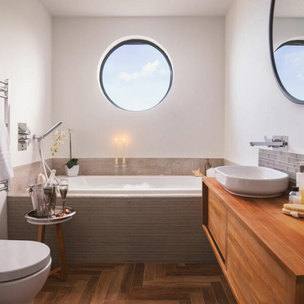 Elaine Bayley-Skinner discusses the absolute essentials for a luxury holiday let.