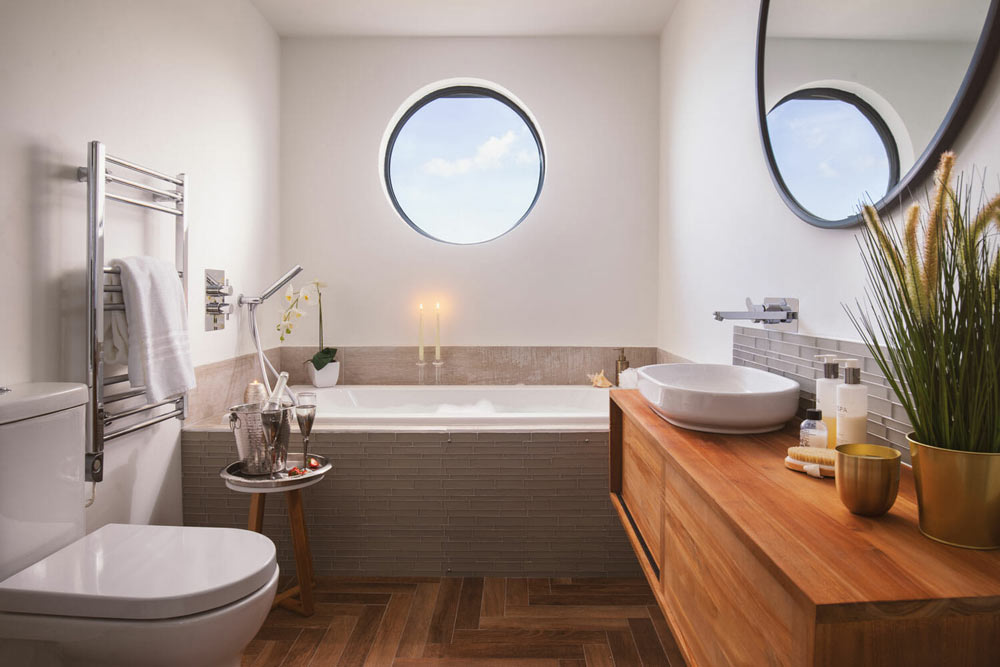 Elaine Bayley-Skinner discusses the absolute essentials for a luxury holiday let.