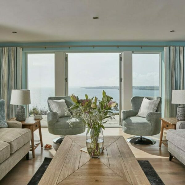 TREDEANNE CARNE BEACH ROSELAND
